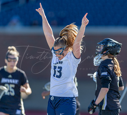 University of New Hampshire vs Bryant University Women’s Lacrosse Game 2022_2022-03-16_03-33-21_AB5W1587_@TimCardew_2022