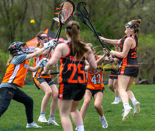 Ipswich Girls 7-8 Grade vs Beverly Youth Lacrosse Game 2022_2022-05-15_12-13-45_IM1D4910_@TimCardew_2022