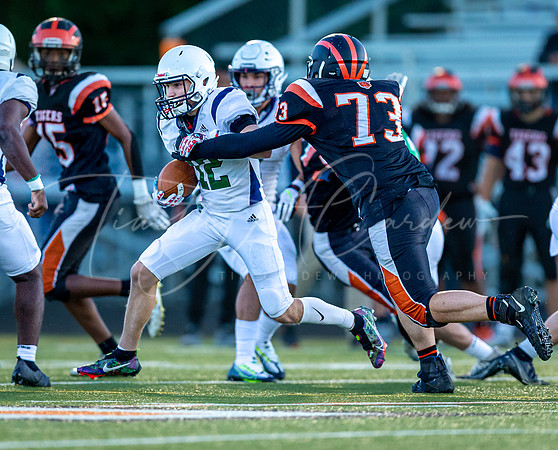 Ipswich vs Lowell Catholic Varsity Football Game 2022_2022-09-16_06-33-38_AB5W5008_@TimCardew_2022