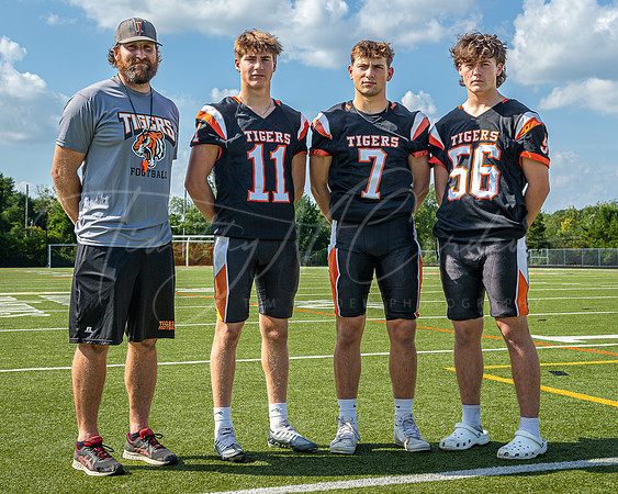Ipswich Varsity Football Preseason Fall 2022_2022-08-29_03-29-55_IM1D0868_@TimCardew_2022