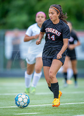 Ipswich vs North Reading Girls Varsity Soccer 2022_2022-09-20_05-05-16_AB5W6026_@TimCardew_2022