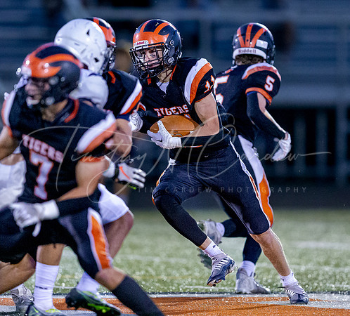 Ipswich vs Lowell Catholic Varsity Football Game 2022_2022-09-16_07-05-03_AB5W5297_@TimCardew_2022