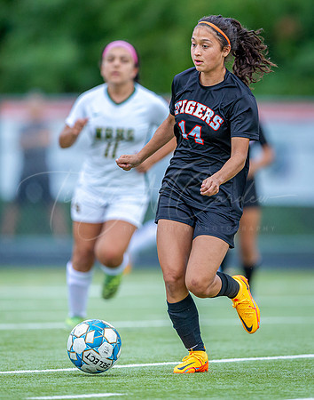 Ipswich vs North Reading Girls Varsity Soccer 2022_2022-09-20_05-05-16_AB5W6025_@TimCardew_2022