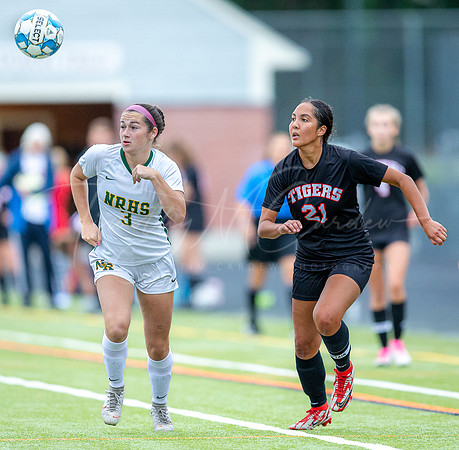Ipswich vs North Reading Girls Varsity Soccer 2022_2022-09-20_05-42-49_AB5W6241_@TimCardew_2022