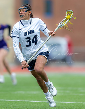 University of New Hampshire vs UAlbany Women's Lacrosse Game 2022_2022-04-06_02-14-56_AB5W5613_@TimCardew_2022
