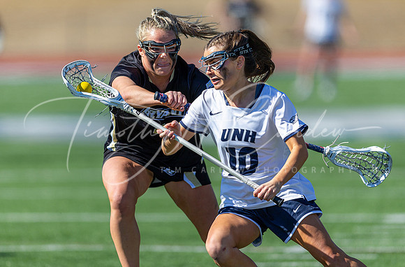 University of New Hampshire vs Bryant University Women’s Lacrosse Game 2022_2022-03-16_02-35-47_AB5W9863_@TimCardew_2022