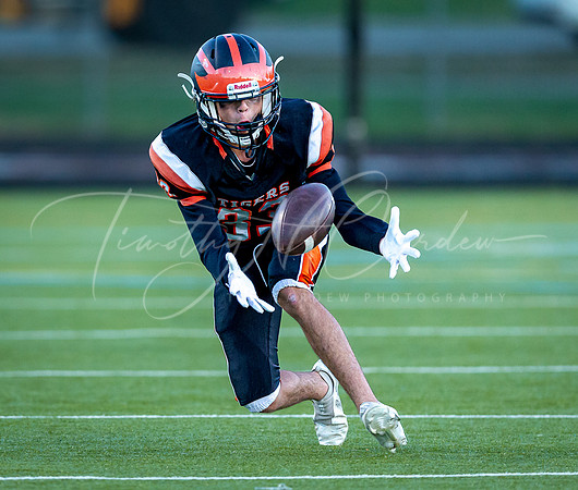 Ipswich vs Lowell Catholic Varsity Football Game 2022_2022-09-16_06-36-03_AB5W5022_@TimCardew_2022