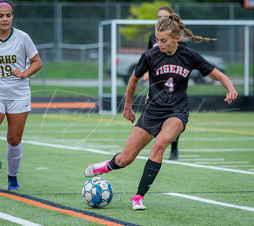 Ipswich vs North Reading Girls Varsity Soccer 2022_2022-09-20_05-06-06_DT7T1786_@TimCardew_2022