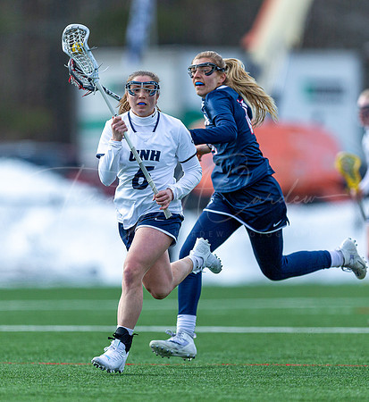 University of New Hampshire vs #25 University of Connecticut Women’s Lacrosse Game 2022_2022-02-27_02-20-41_AB5W3785_@TimCardew_2022