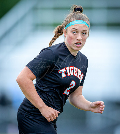 Ipswich vs North Reading Girls Varsity Soccer 2022_2022-09-20_05-12-58_AB5W6119_@TimCardew_2022