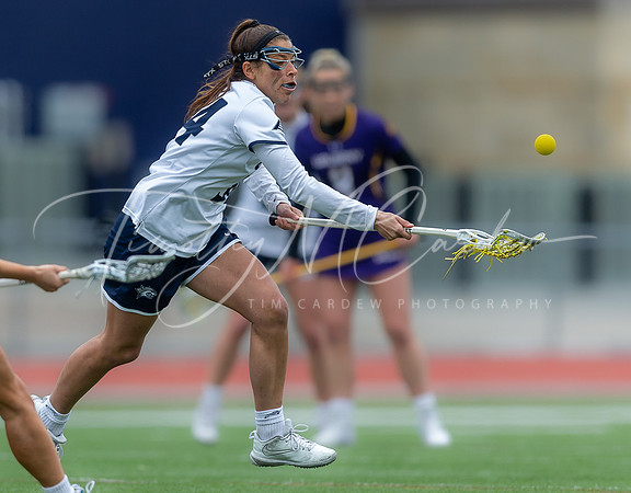 University of New Hampshire vs UAlbany Women’s Lacrosse Game 2022_2022-04-06_02-14-54_AB5W5604_@TimCardew_2022