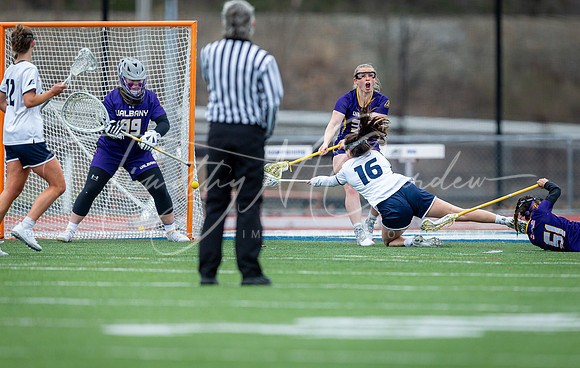 University of New Hampshire vs UAlbany Women’s Lacrosse Game 2022_2022-04-06_03-53-08_AB5W7728_@TimCardew_2022