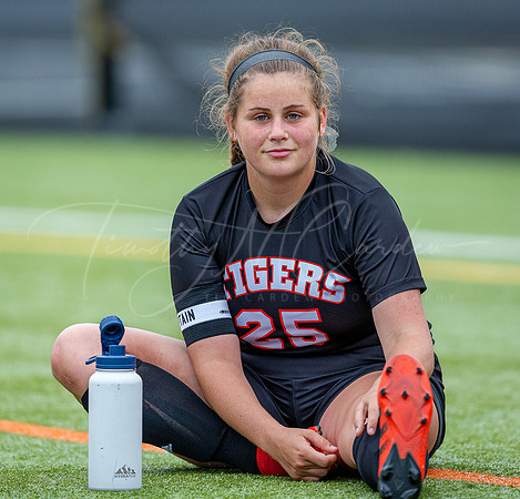 Ipswich vs North Reading Girls Varsity Soccer 2022_2022-09-20_05-22-49_AB5W6171_@TimCardew_2022