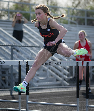 Ipswich vs Amesbury Varsity Spring Track & Field Event 2022_2022-05-05_05-00-45_IM1D1795_@TimCardew_2022