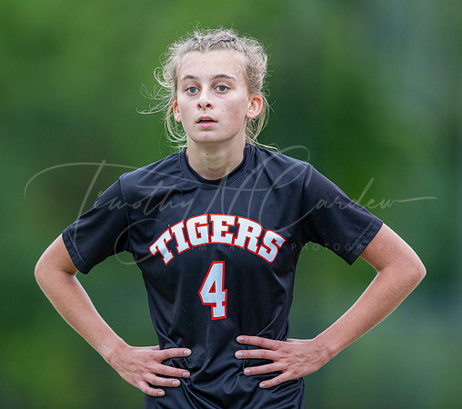 Ipswich vs North Reading Girls Varsity Soccer 2022_2022-09-20_05-08-45_AB5W6057_@TimCardew_2022