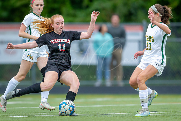 Ipswich vs North Reading Girls Varsity Soccer 2022_2022-09-20_04-58-45_AB5W5963_@TimCardew_2022