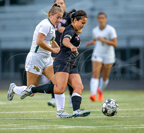 Ipswich vs North Reading Girls Varsity Soccer 2022_2022-09-20_06-07-19_AB5W6395_@TimCardew_2022