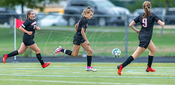 Ipswich vs North Reading Girls Varsity Soccer 2022_2022-09-20_04-42-51_AB5W5816_@TimCardew_2022