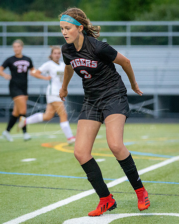 Ipswich vs North Reading Girls Varsity Soccer 2022_2022-09-20_06-01-07_DT7T2121_@TimCardew_2022
